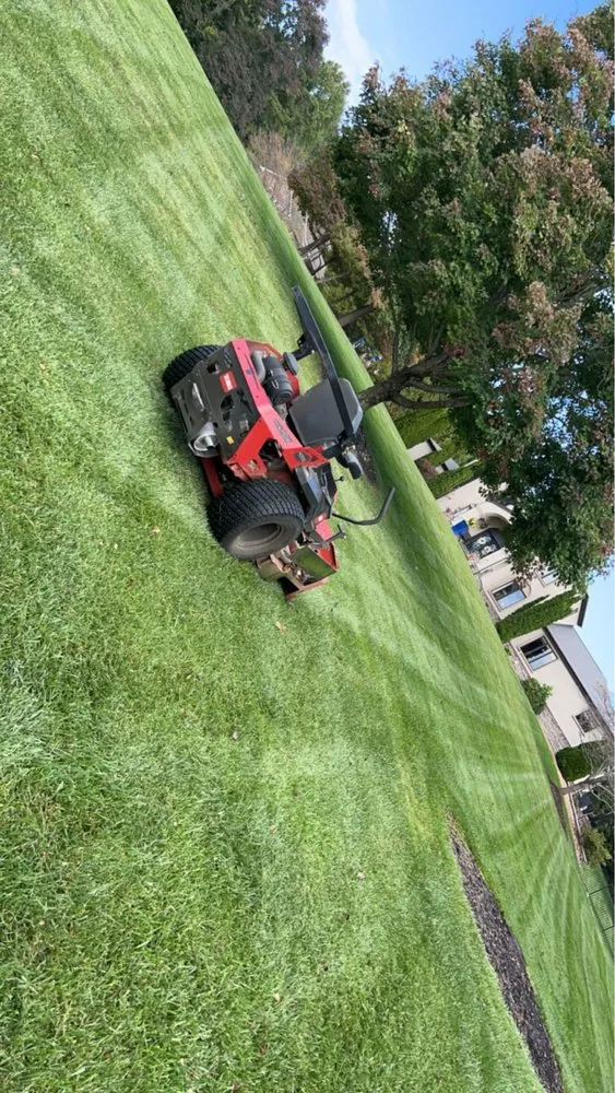 Custom landscape installation for homes in Greeneville, TN by Elite Lawn Care