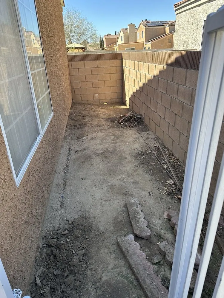 Expert lawn mowing service experts serving Palmdale, CA - Elite Lawn Design