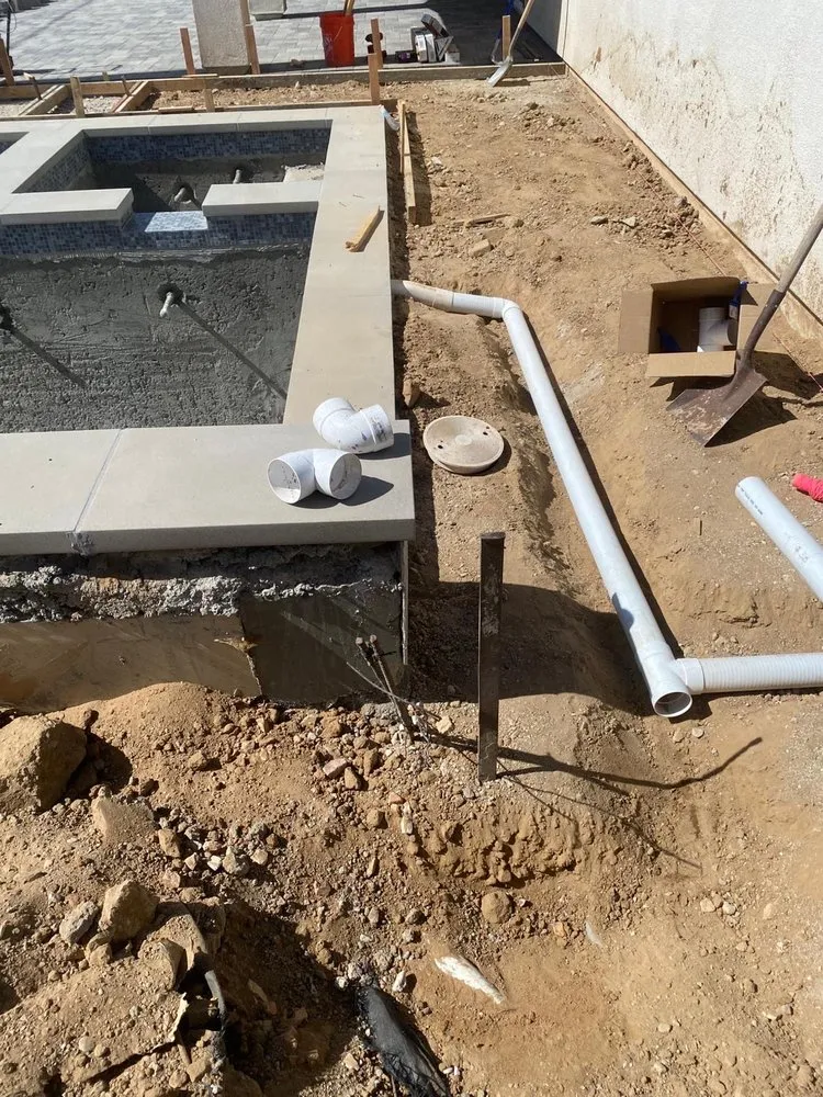 Professional yard cleanup service experts serving Palmdale, CA - Elite Lawn Design