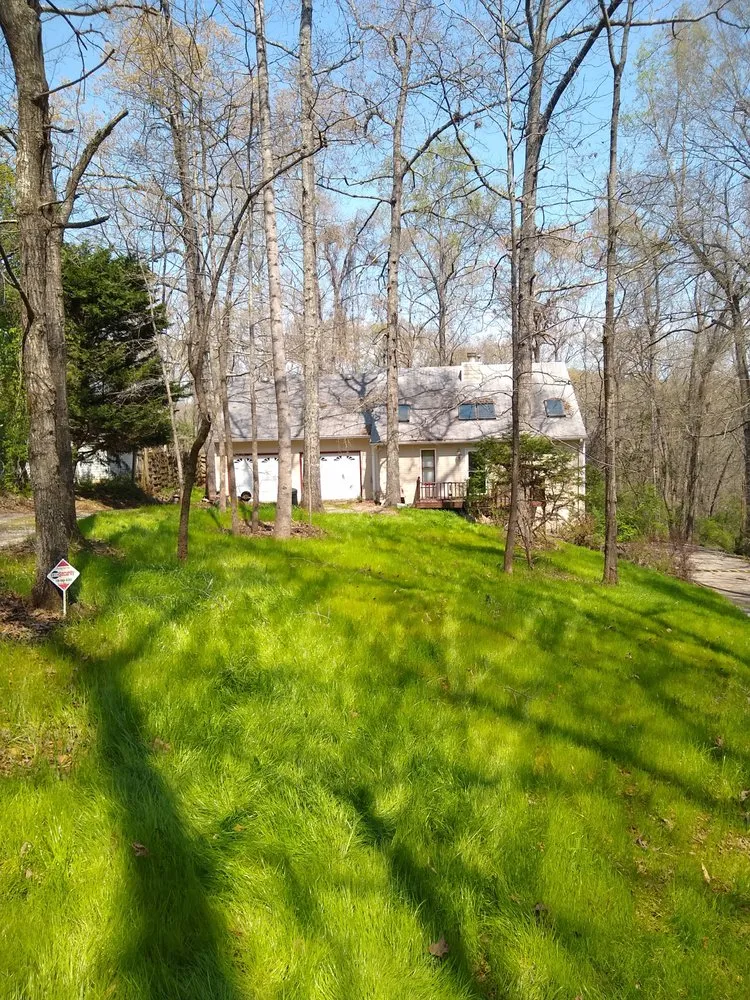 Custom lawn care service in Athens, GA - Elite Lawn Maintenance