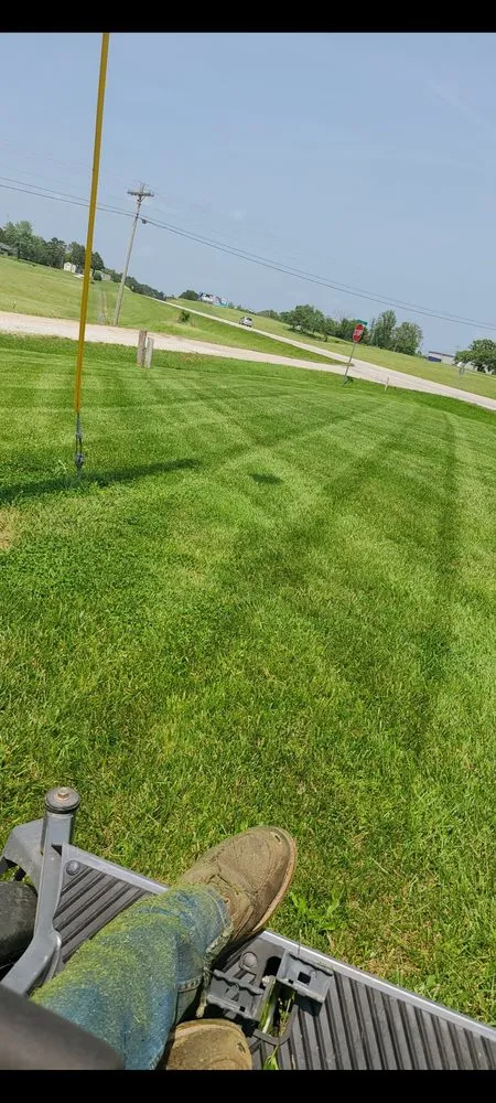 Affordable outdoor landscaping for beautiful yards across Houston, MO - Elite Lawn Management