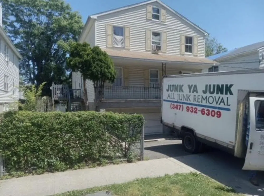 Reliable lawn care service for beautiful yards in New York, NY by Elite Lawn Pro