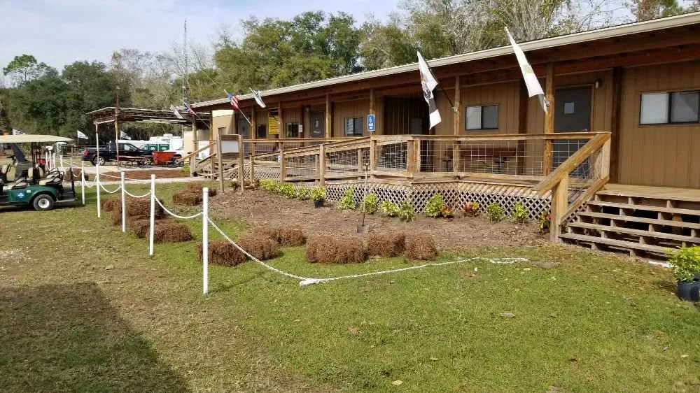 Custom garden landscaping for beautiful yards in Kissimmee, FL by Elite Lawn Pros