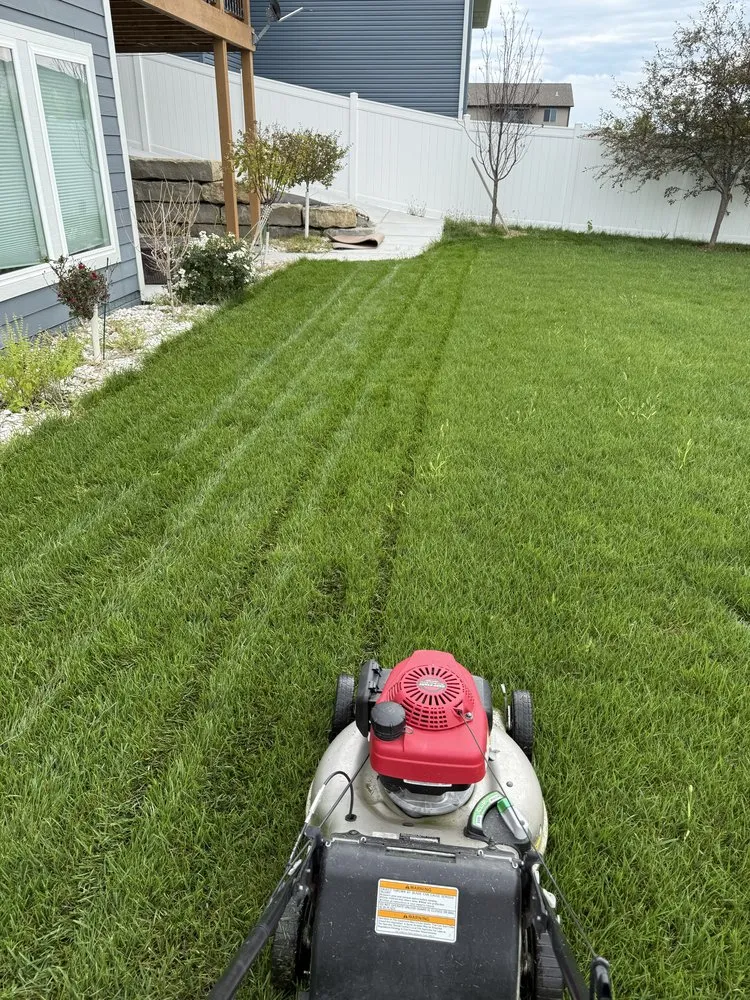 Reliable lawn mowing service for residential properties across Lincoln, NE - Elite Lawn Services