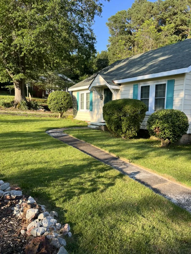 Custom landscaping services in Selmer, TN - Elite Lawn Services