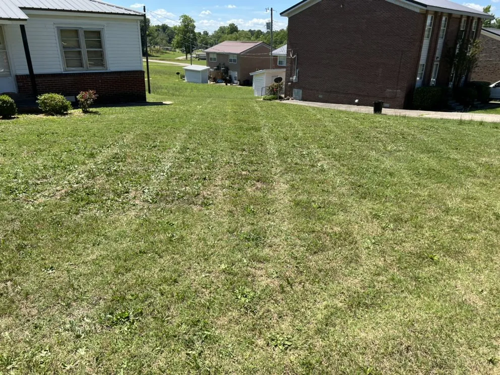 Custom residential landscaping in Selmer, TN - Elite Lawn Services