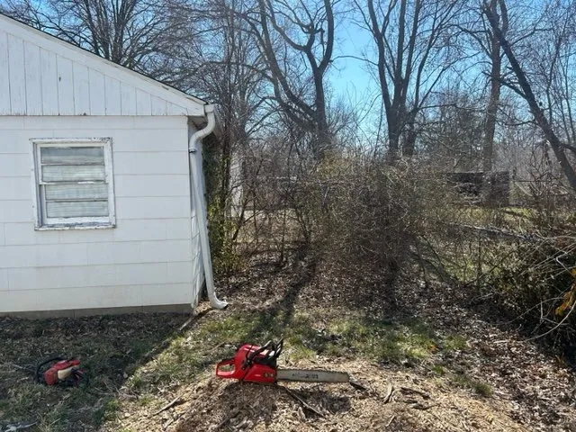 Top-rated lawn mowing service in Columbia, MO - Elite Lawncare Of Columbia