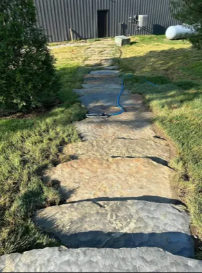 Elite Lawncare Of Columbia Logo