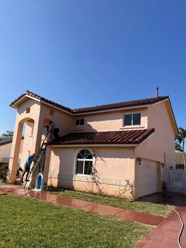 Expert residential landscaping experts serving Miami, FL - Elite LawnCare Service