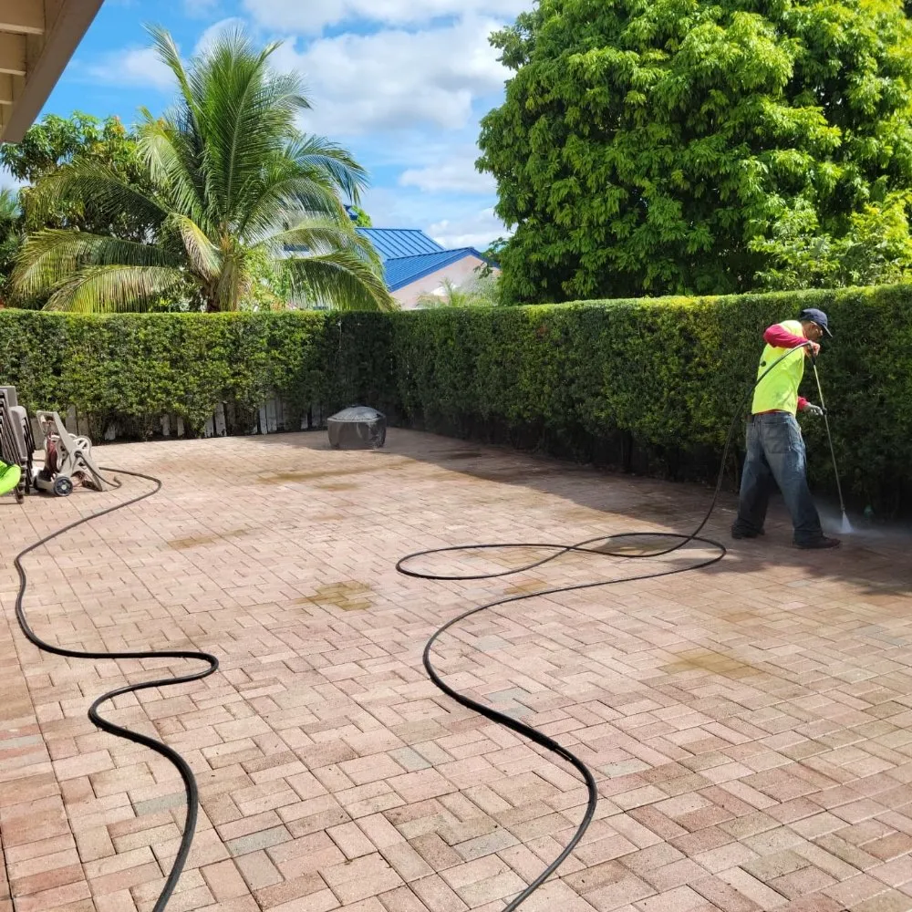 Trusted lawn care service for year-round maintenance in Miami, FL by Elite LawnCare Service