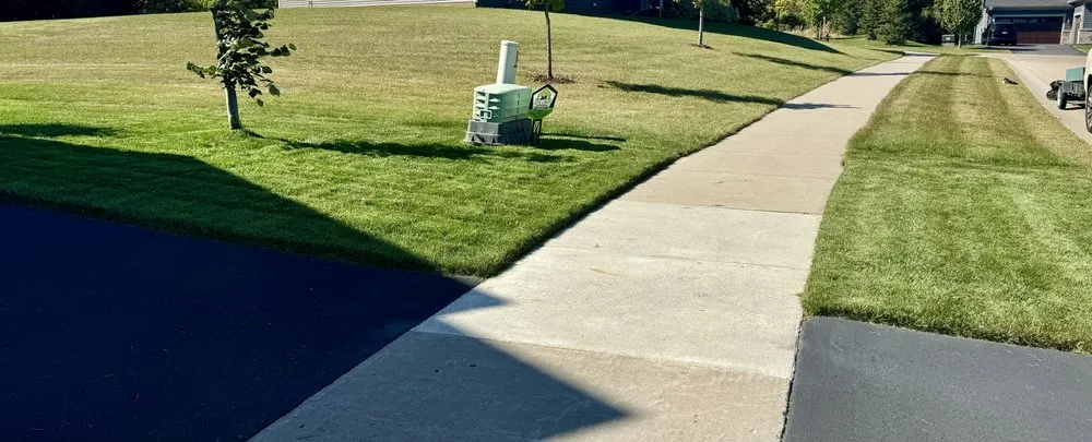 Top-rated yard cleanup service in Victoria, MN by Elite Lawns of Minnesota