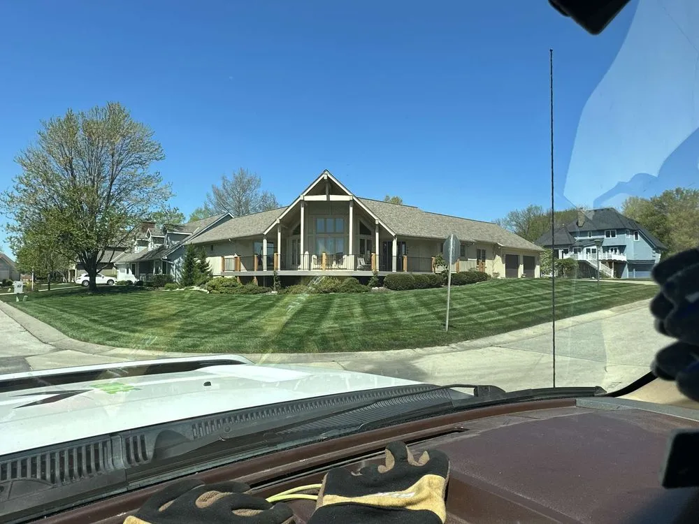 Top-rated yard maintenance for year-round maintenance across Leawood, KS - Elite Lines Lawn and Landscape