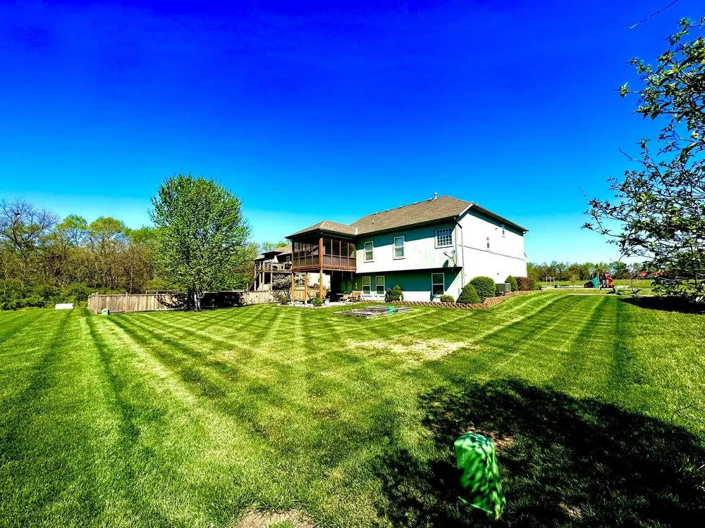 Affordable landscape design in Leawood, KS by Elite Lines Lawn and Landscape