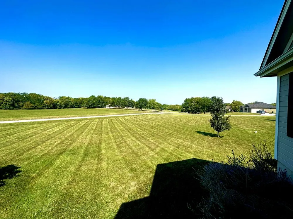 Reliable landscaping services in Leawood, KS by Elite Lines Lawn and Landscape