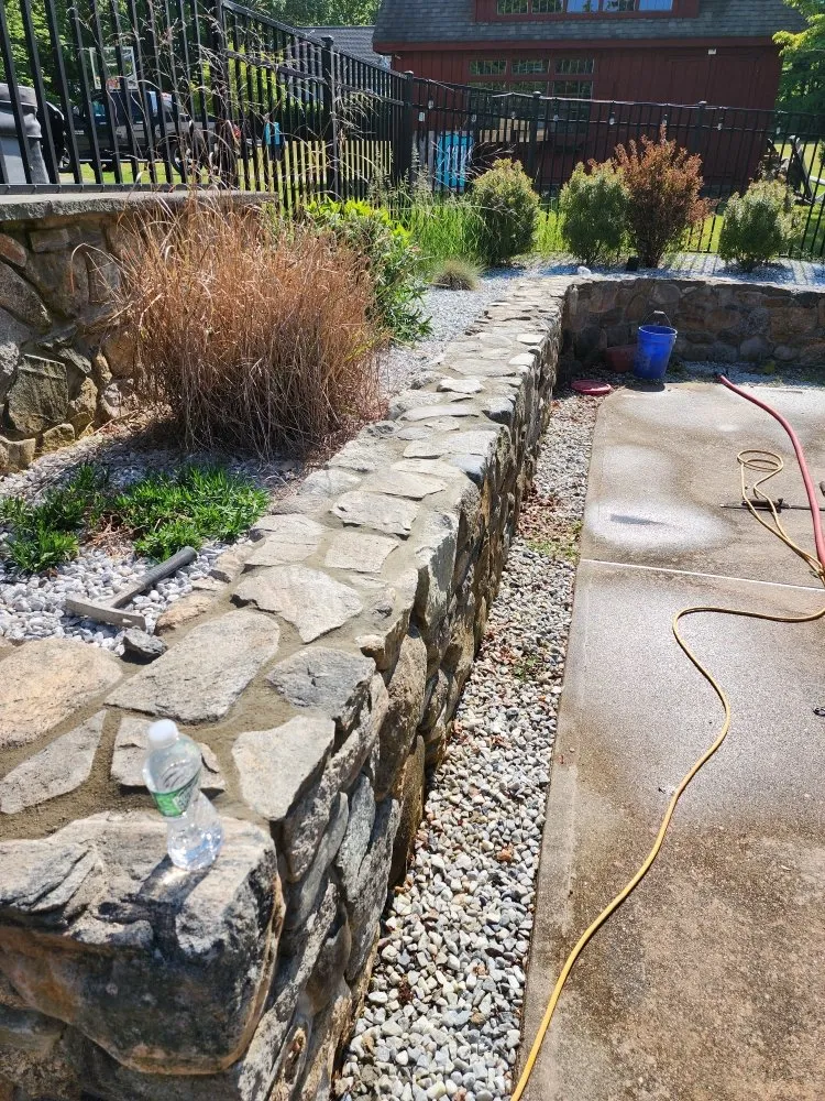 Professional outdoor landscaping experts serving Killingly, CT - Elite Masonry and Hardscapes