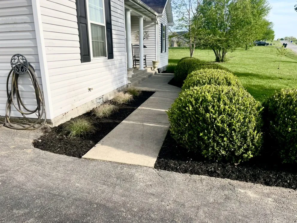 Trusted lawn care service in Nicholasville, KY - Elite Mowing Services