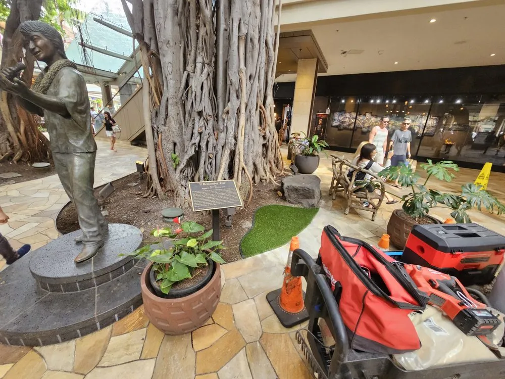 Top-rated residential landscaping for year-round maintenance across Urban Honolulu, HI - Elite Outdoor Concepts