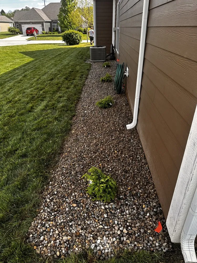 Custom yard cleanup service for residential properties in Martinsville, IN by Elite Outdoor Landscaping