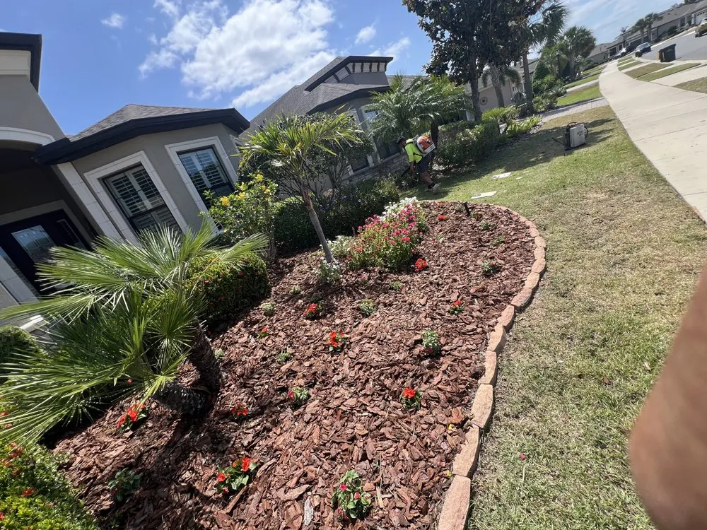 Professional garden landscaping experts serving Clermont, FL - Elite Outdoor Scapes