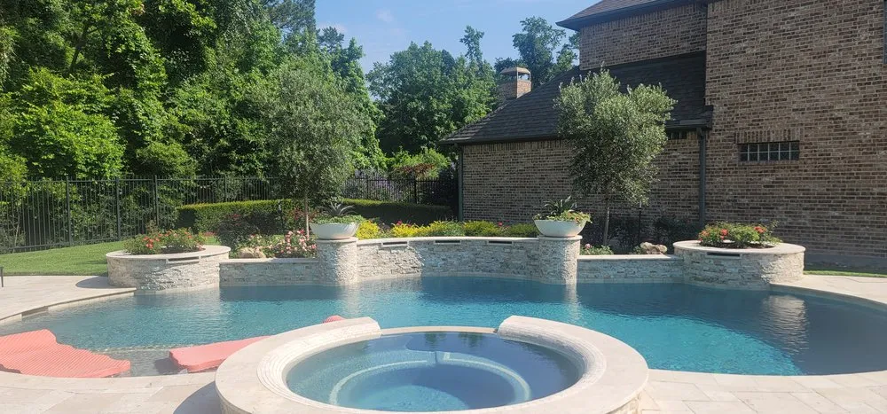 Trusted lawn care service in Tomball, TX - Elite Outdoor Services