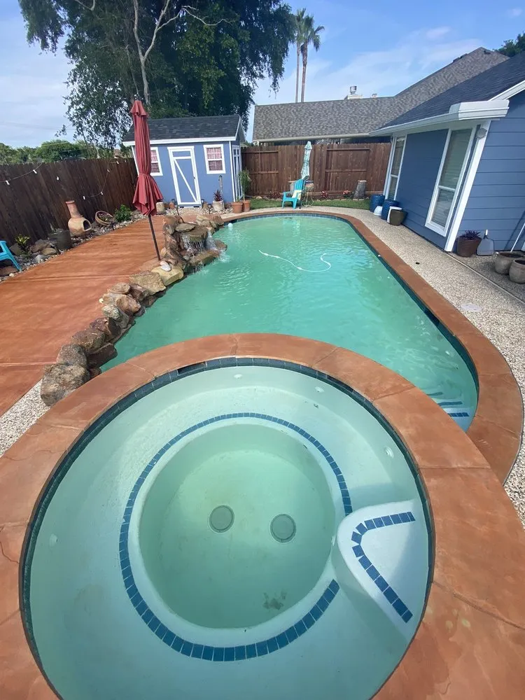 Affordable landscape design for homes across Tomball, TX - Elite Outdoor Services