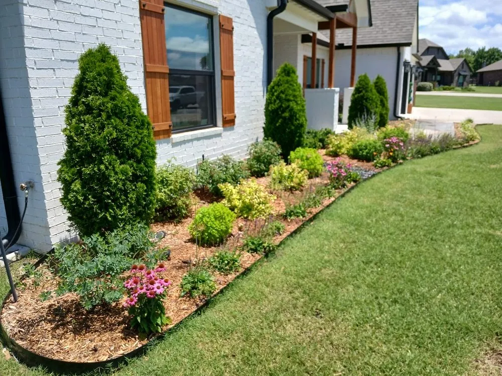 Custom garden landscaping for homes in Tulsa, OK by Elite Outdoor Services