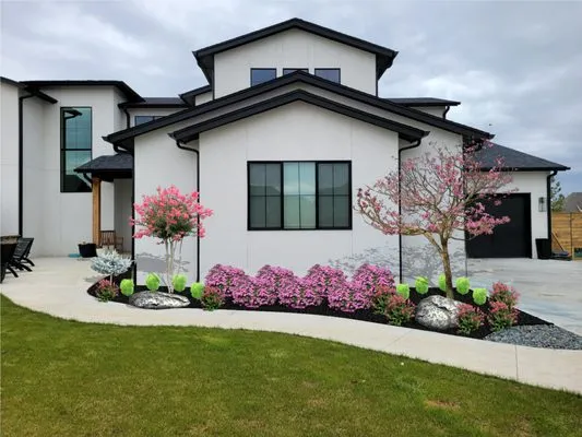 Elite Outdoor Services Logo