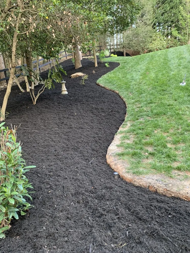 Custom garden landscaping experts serving Asheville, NC - Elite Outdoors