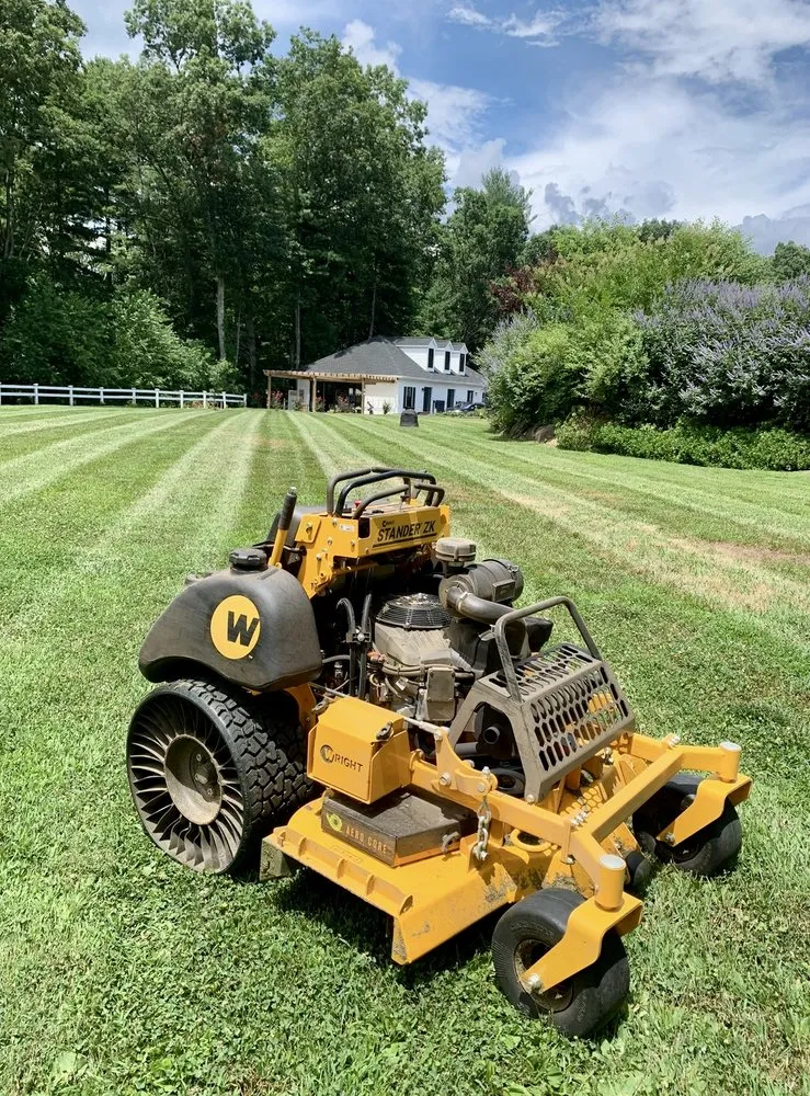 Affordable yard maintenance in Asheville, NC - Elite Outdoors