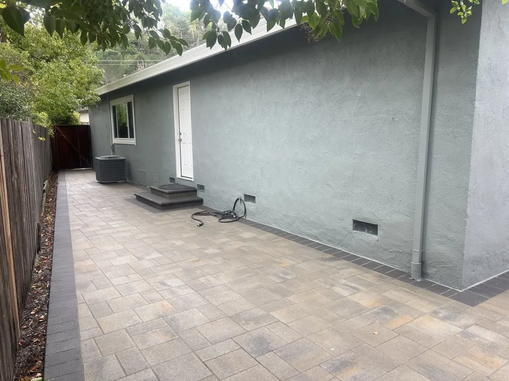 Professional lawn mowing service in Concord, CA by Elite Pavers