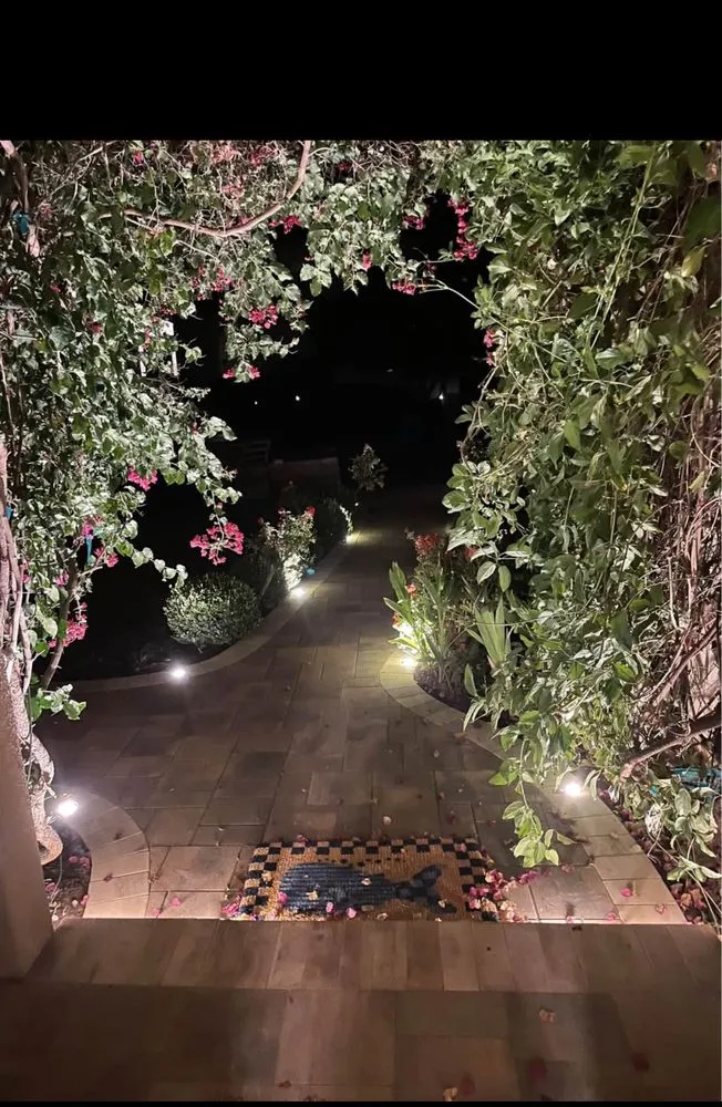 Local garden landscaping for year-round maintenance in Concord, CA by Elite Pavers