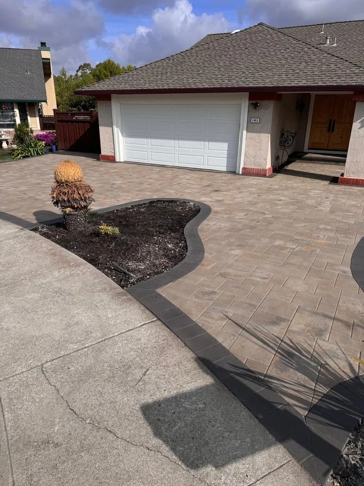 Custom lawn care service in Concord, CA - Elite Pavers