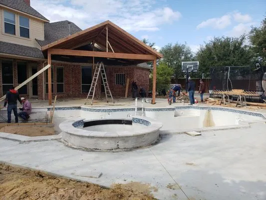 Elite Pools and Landscaping Logo