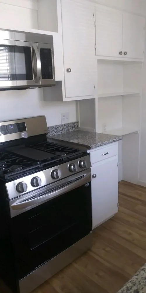 Top-rated lawn mowing service experts serving El Dorado Hills, CA - Elite Property Renovation