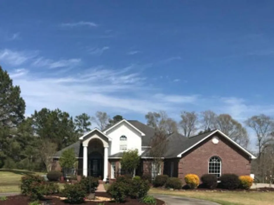 Reliable landscaping services for residential properties in Brookhaven, MS by Elite Property Services