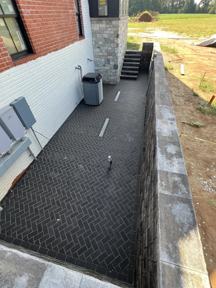 Trusted landscaping services for residential properties in Huntingdon, TN by Elite Proscapes