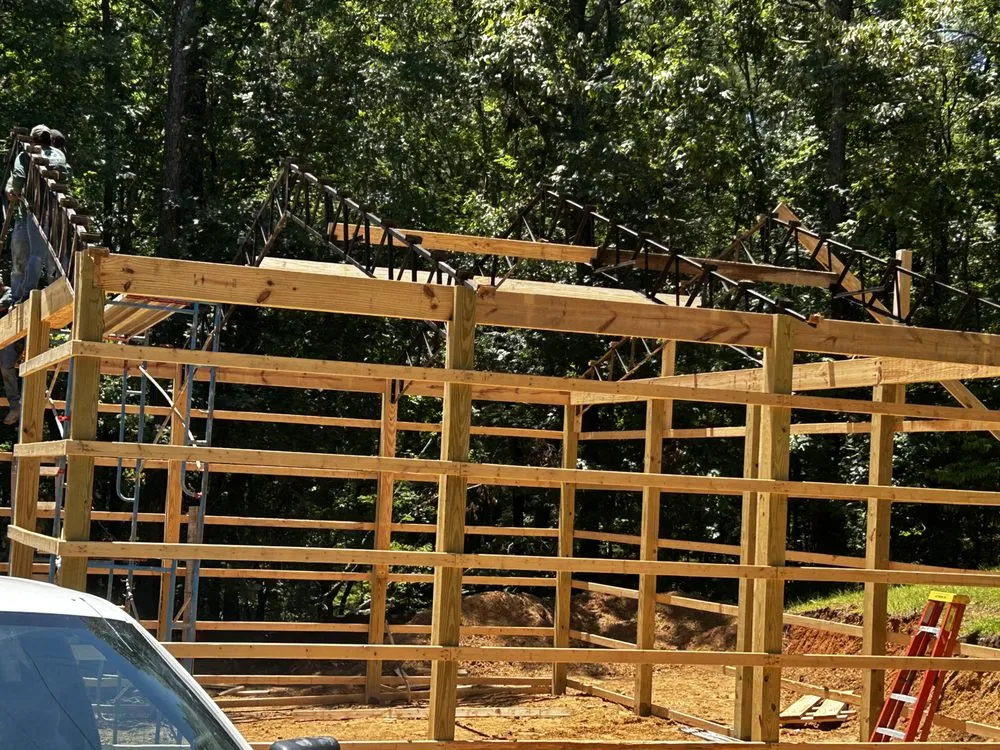 Local residential landscaping experts serving Tuscaloosa, AL - Elite Renovation & Construction