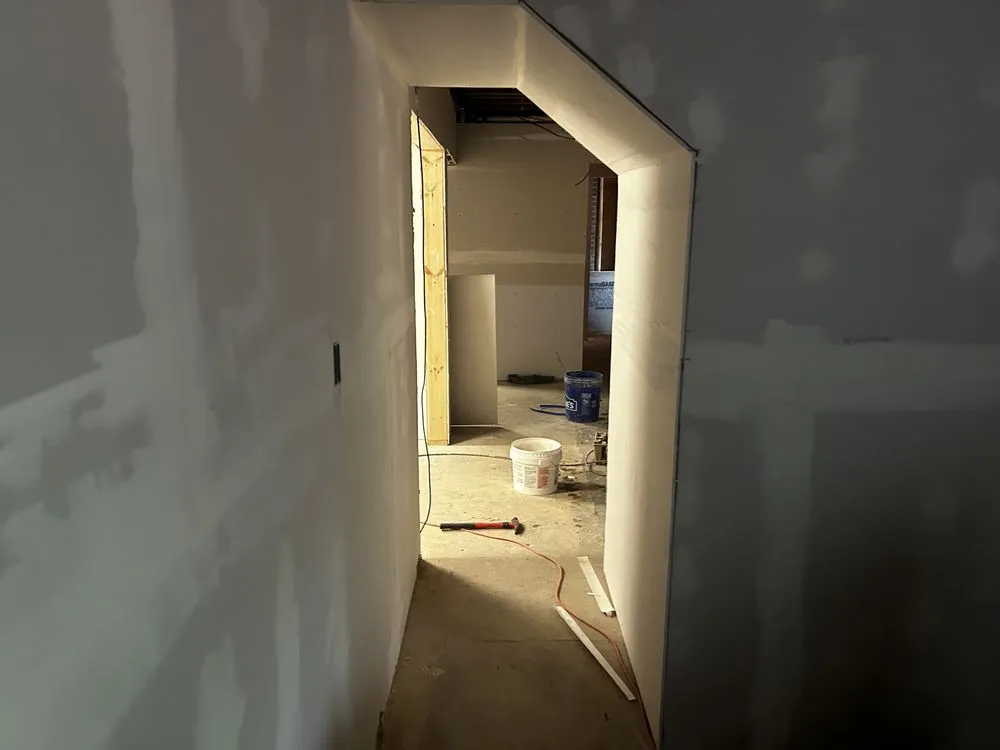 Professional landscaping services for residential properties across Tuscaloosa, AL - Elite Renovation & Construction