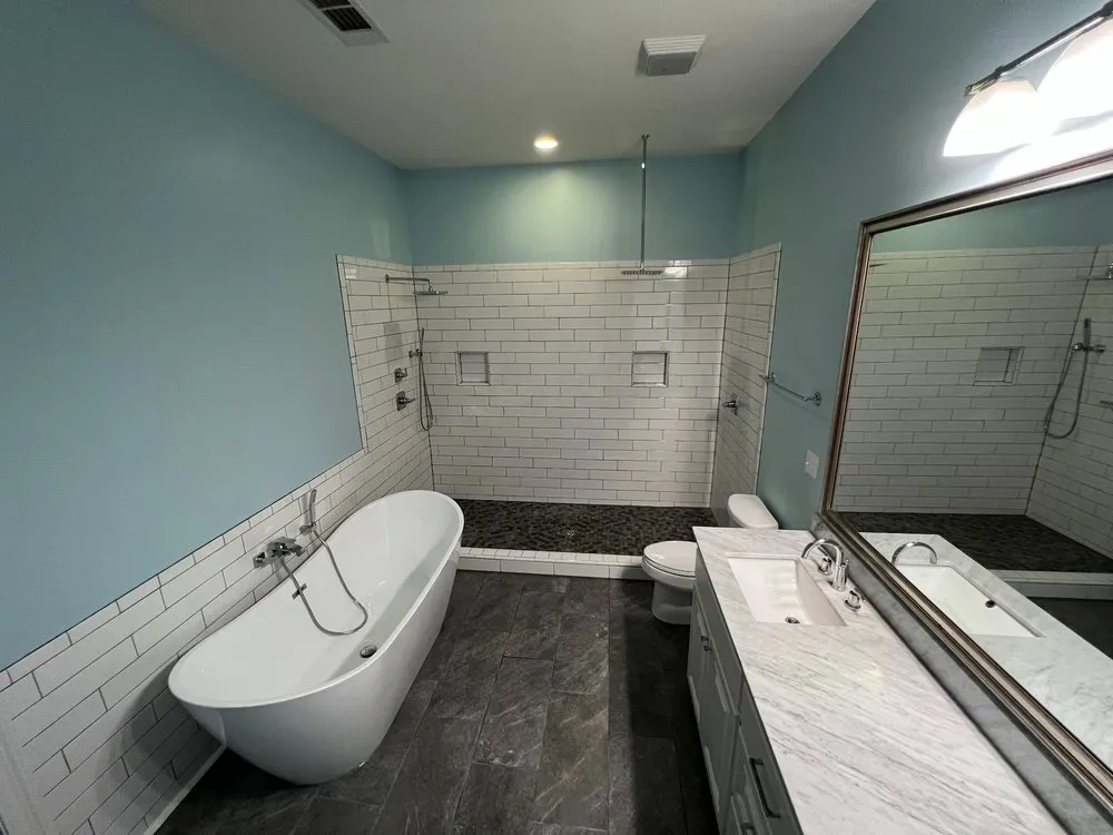 Local yard cleanup service for year-round maintenance in Baton Rouge, LA by Elite Renovations and Landscaping