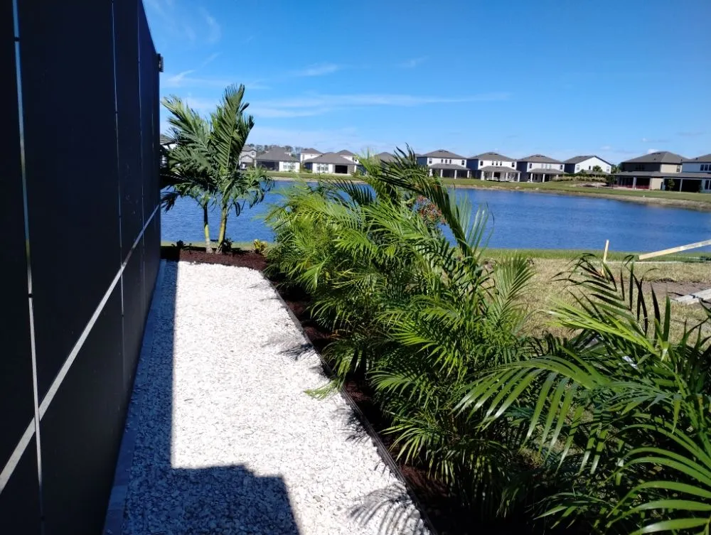 Professional garden landscaping in Bradenton, FL - Elite Scapes