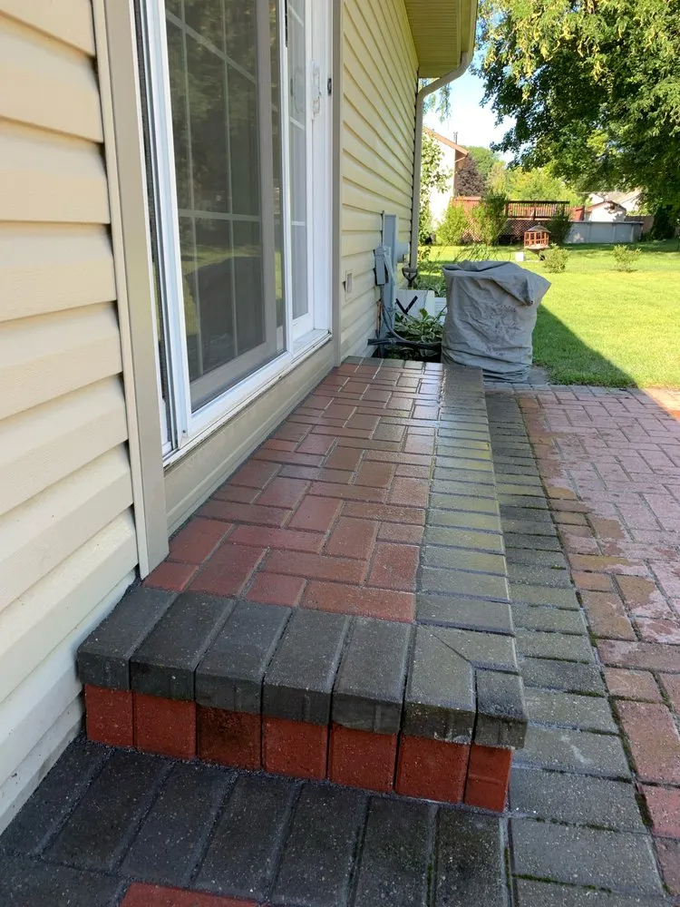 Affordable yard cleanup service in Mchenry, IL by Elite Springs