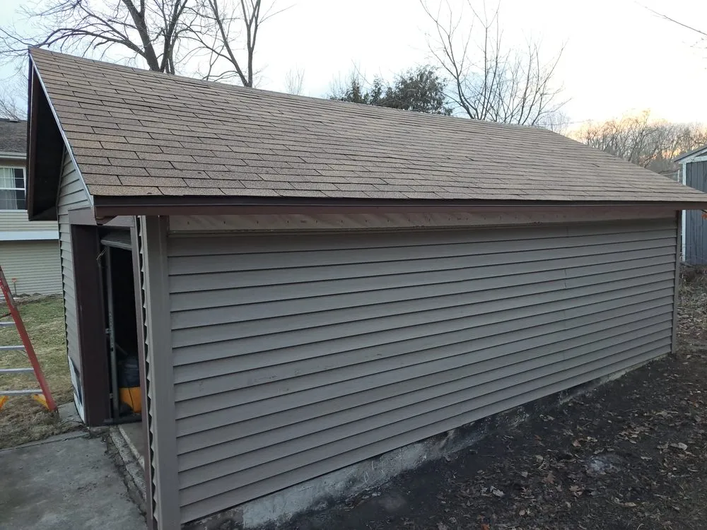 Professional yard cleanup service experts serving Mchenry, IL - Elite Springs