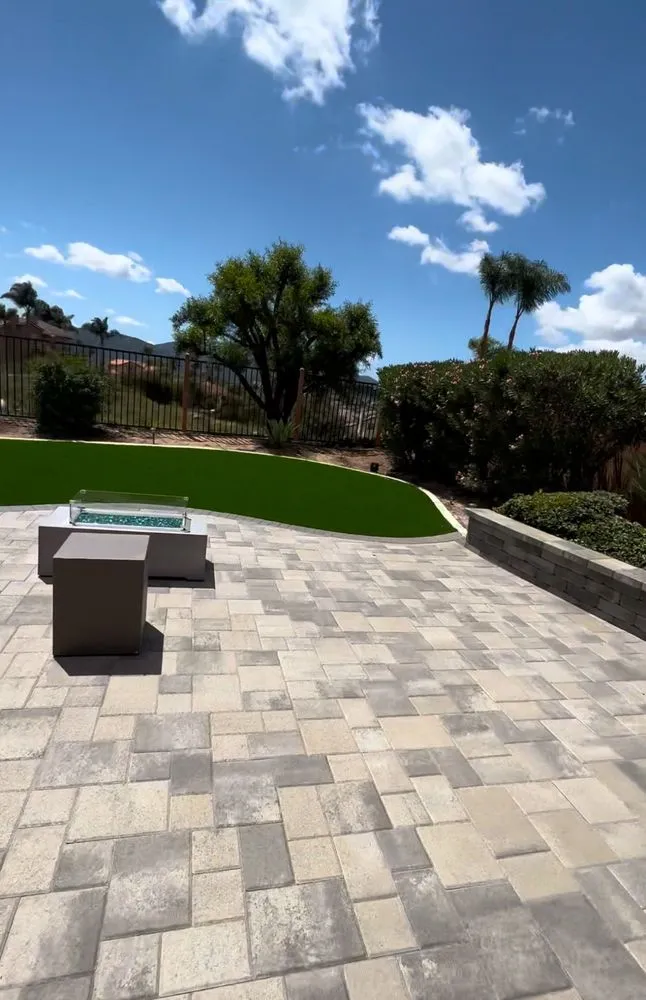 Affordable landscaping services experts serving Los Angeles, CA - Elite Team Builders