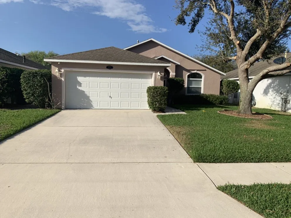 Trusted lawn care service in Titusville, FL by Elite Tree Service & Landscaping