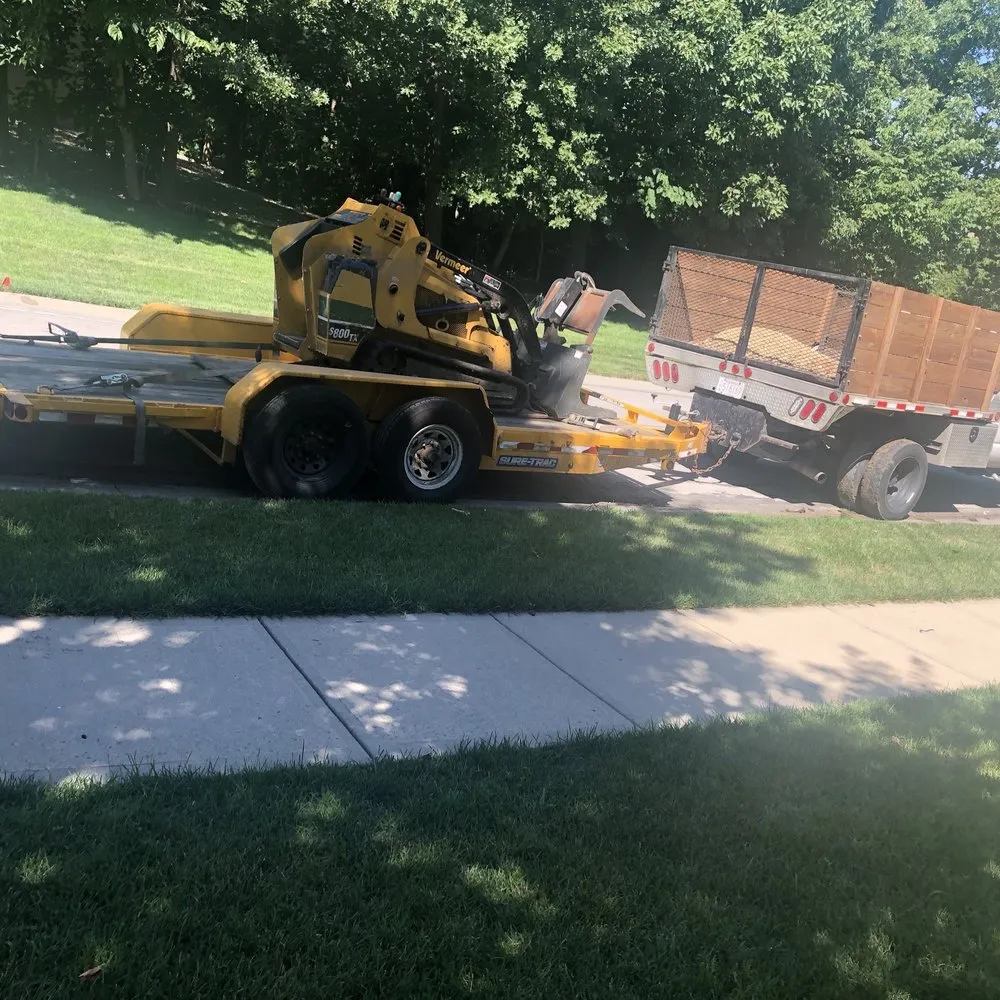 Trusted lawn care service in Shawnee, KS by Elite Tree Service