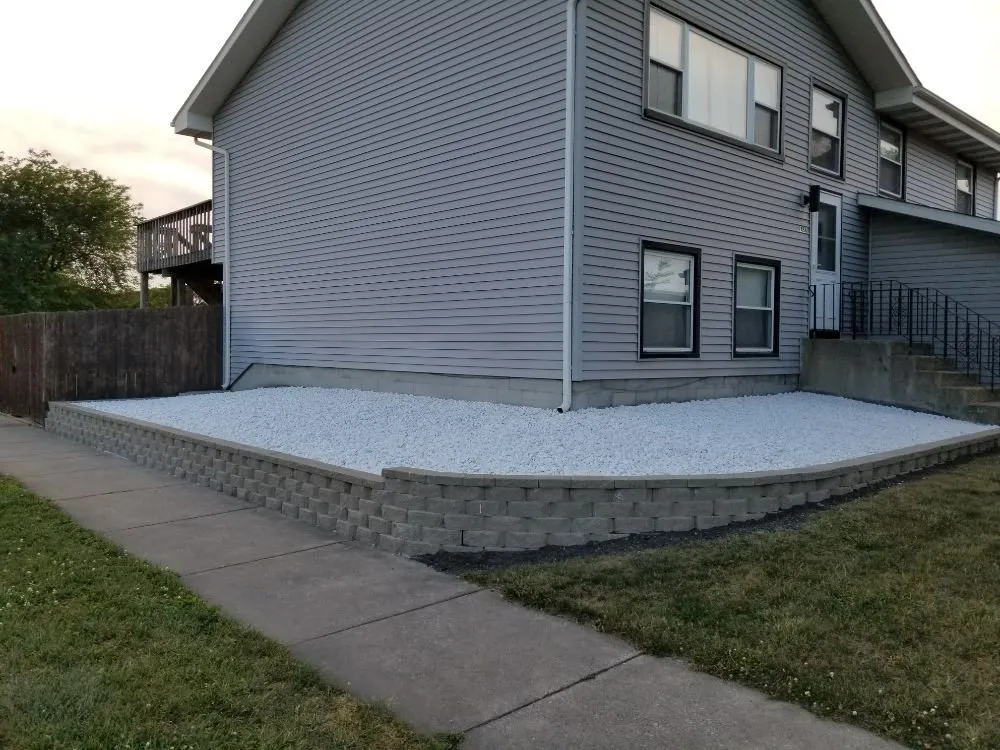 Custom landscape installation experts serving Glenwood, IL - Elites Homecare