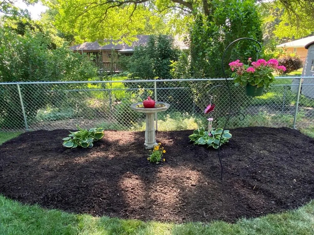 Reliable landscaping services experts serving Rockford, IL - Elites Lawncare And Snow Removal