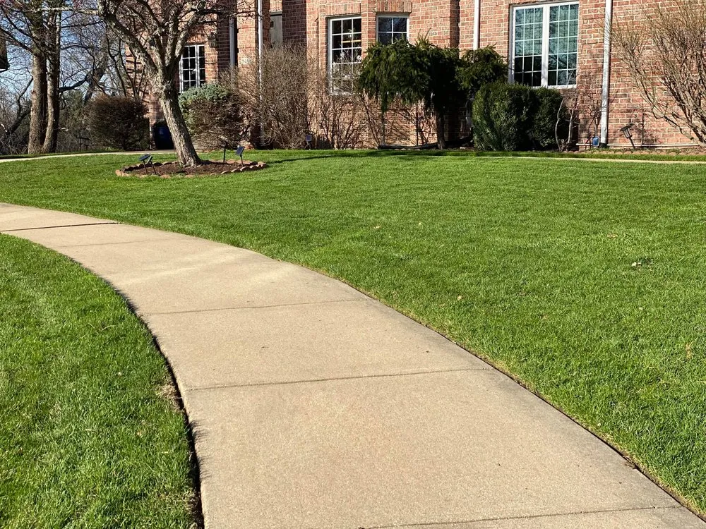 Top-rated residential landscaping for year-round maintenance across Rockford, IL - Elites Lawncare And Snow Removal