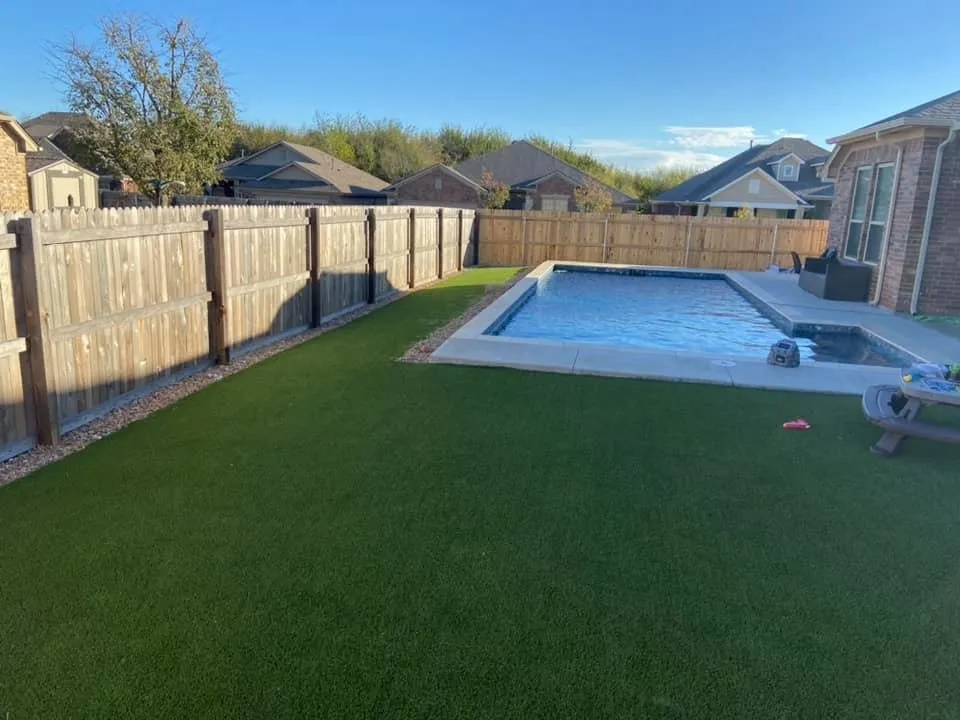 Expert yard cleanup service experts serving Norman, OK - Elkhorn Landscaping