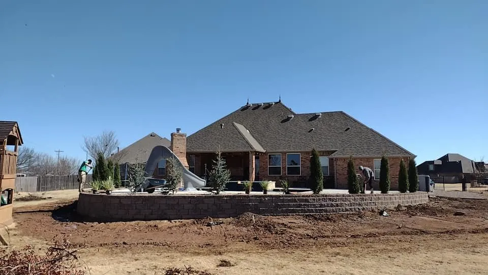 Trusted residential landscaping for beautiful yards in Norman, OK by Elkhorn Landscaping